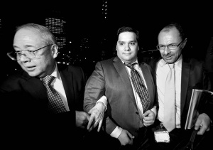 Mark Karpeles 28. februarja letos odhaja s tokijskega sodišča. Foto: Tomohiro Ohsumi, Bloomberg.